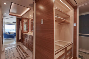 M/Y MIMTEE for charter